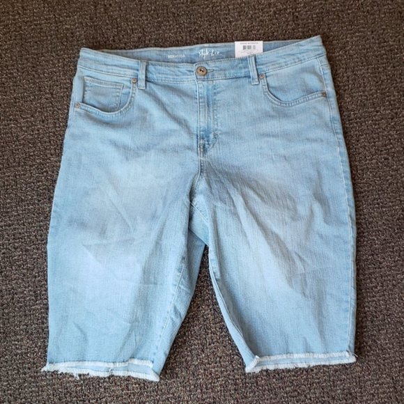 NEW! Style & Co Raw Edge Bermuda Denim Jean Shorts - Picture 2 of 6